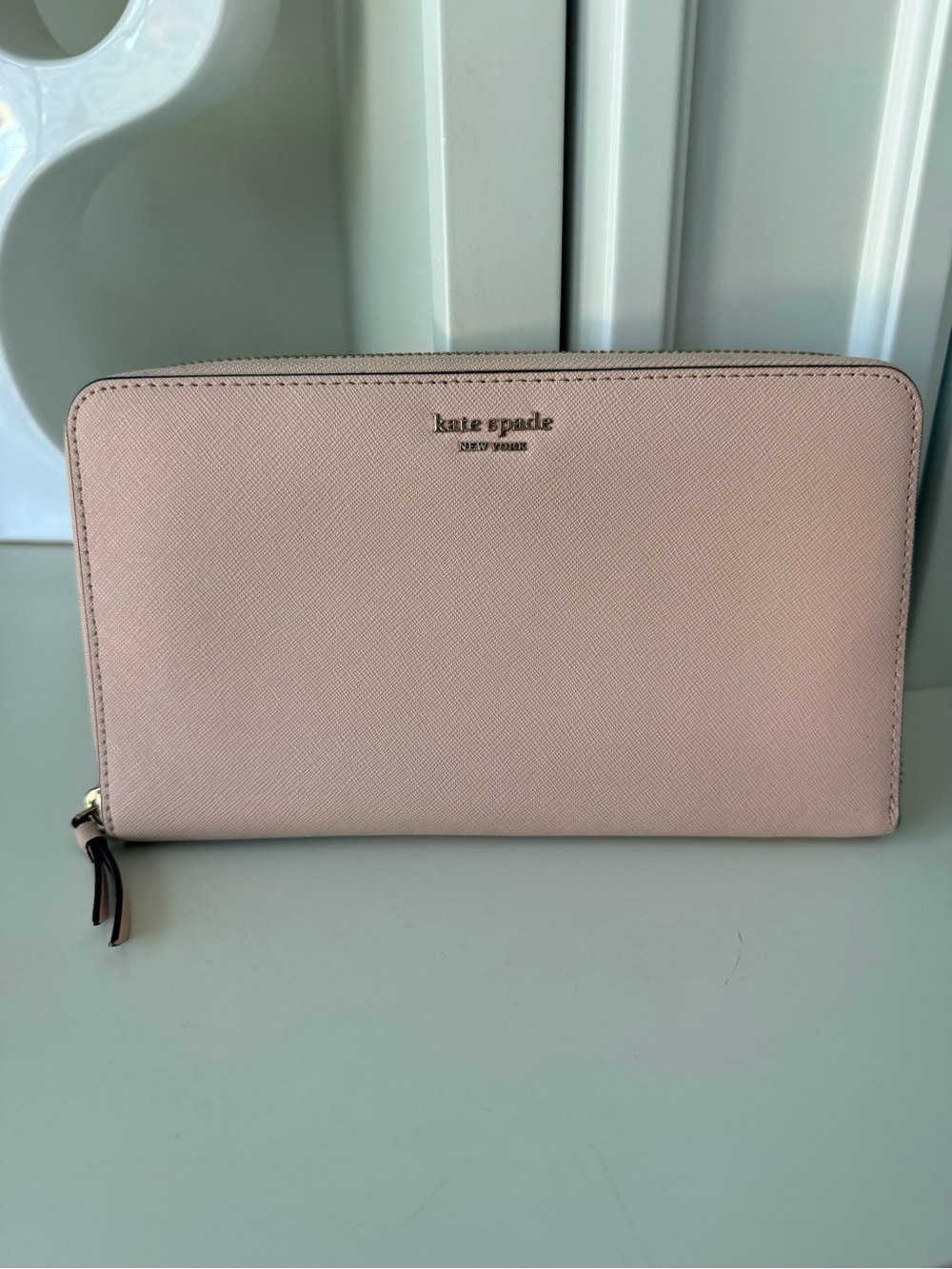 KATE SPADE NEW YORK Zip continental Travel Large Wallet Leather Fits Passport